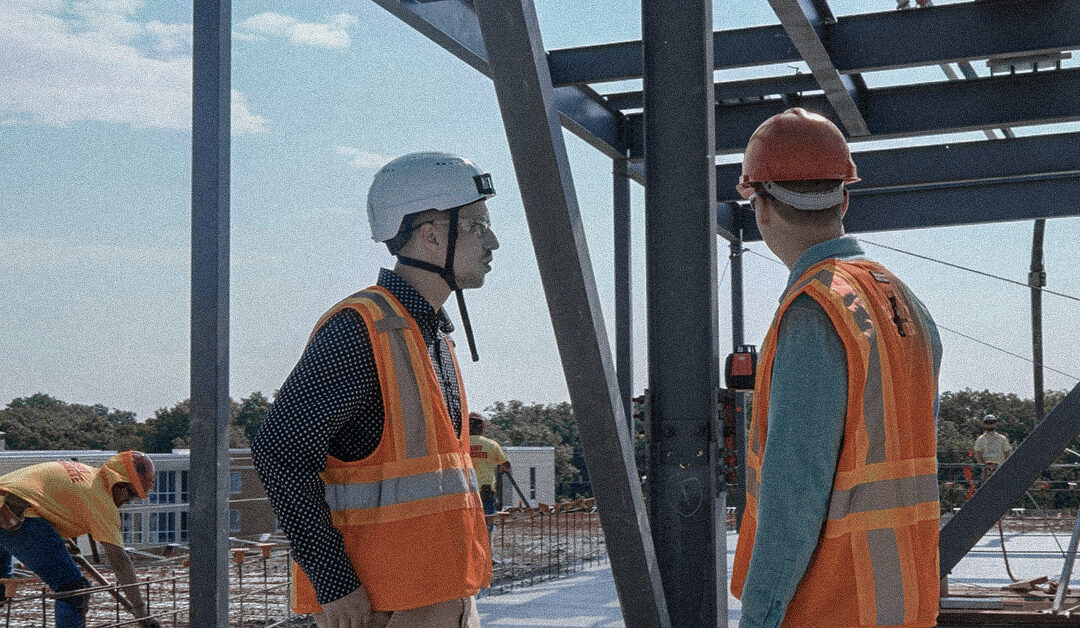 How Concrete Contractors Work with General Contractors